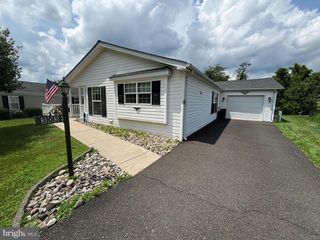 303 BLACKBERRY CIR, New Hope, PA 18938