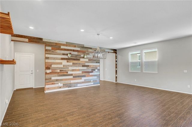 1516 Deep Valley Avenue, North Las Vegas, NV 89084
