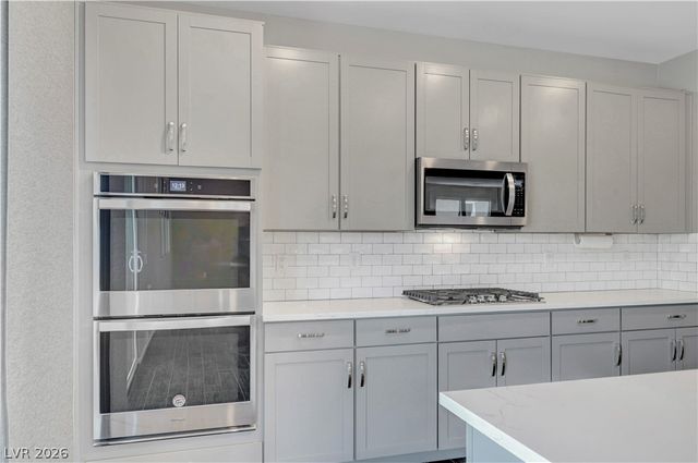 1516 Deep Valley Avenue, North Las Vegas, NV 89084