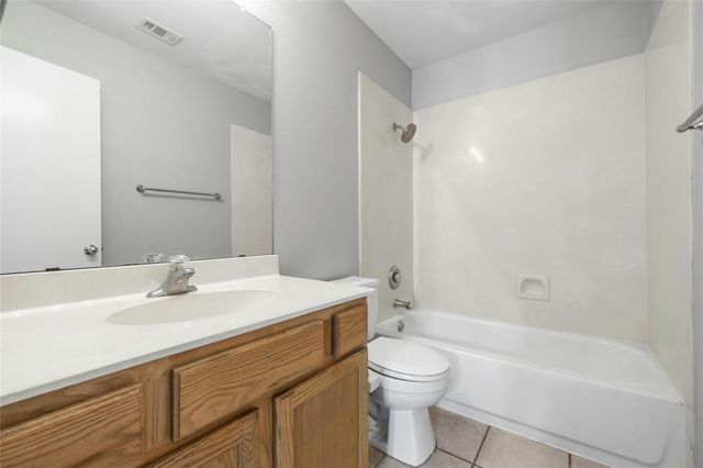 241 Marvin CV, Hutto, TX 78634