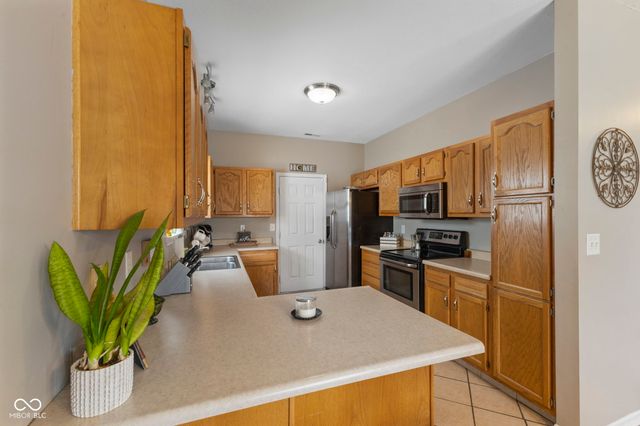 5349 Wood Hollow Drive, Indianapolis, IN 46239