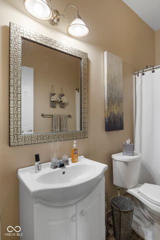 5349 Wood Hollow Drive, Indianapolis, IN 46239