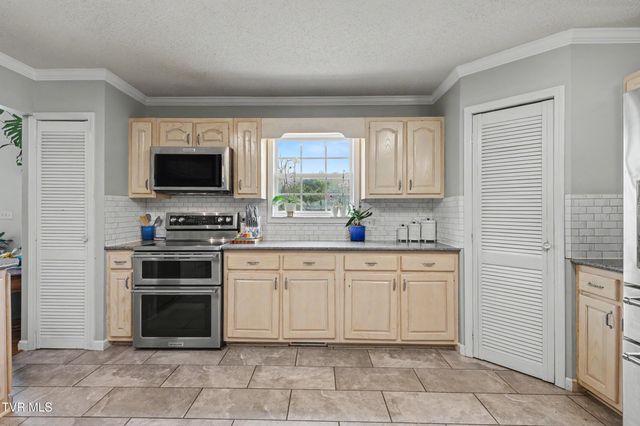1435 Holly Creek Road, Greeneville, TN 37745