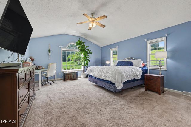 1435 Holly Creek Road, Greeneville, TN 37745