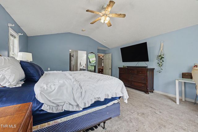 1435 Holly Creek Road, Greeneville, TN 37745