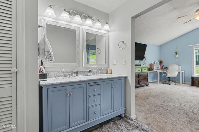 1435 Holly Creek Road, Greeneville, TN 37745