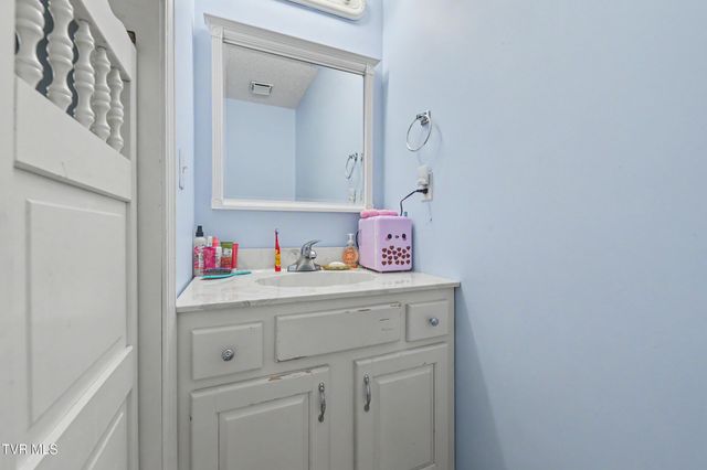 1435 Holly Creek Road, Greeneville, TN 37745