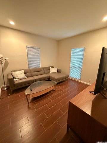 7711 Broadway Apt 4B, San Antonio, TX 78209
