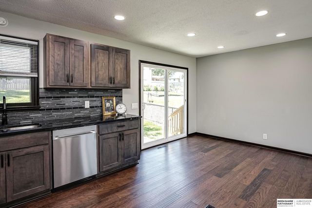 12111 Miami Street, Omaha, NE 68164
