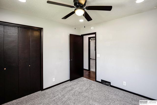 12111 Miami Street, Omaha, NE 68164