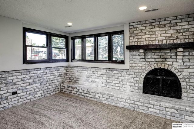12111 Miami Street, Omaha, NE 68164