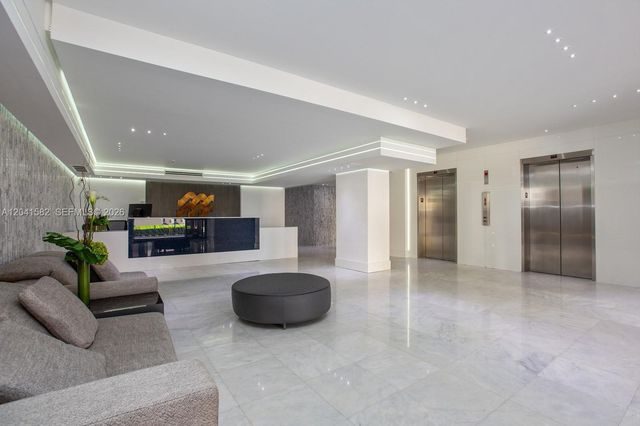6423 Collins Avenue 203, Miami Beach, FL 33141