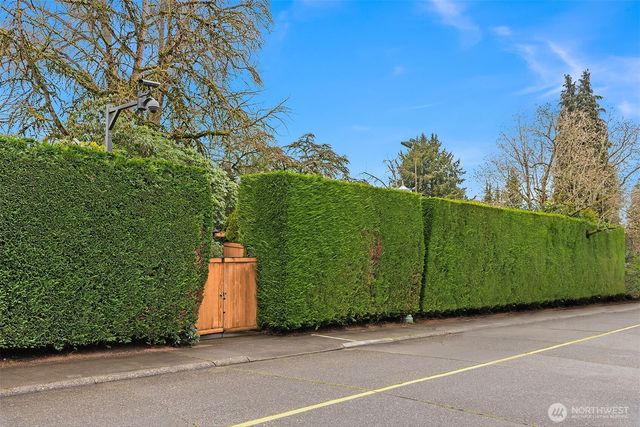 1118000701 Broadmoor Drive E, Seattle, WA 98112