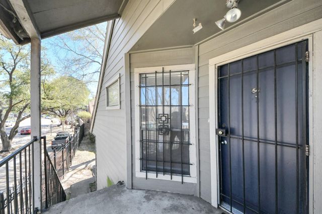 6601 Sands Point Drive 54, Houston, TX 77074