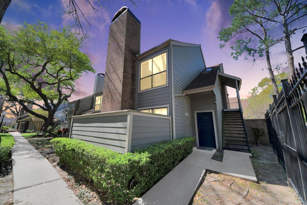 6601 Sands Point Drive 54, Houston, TX 77074