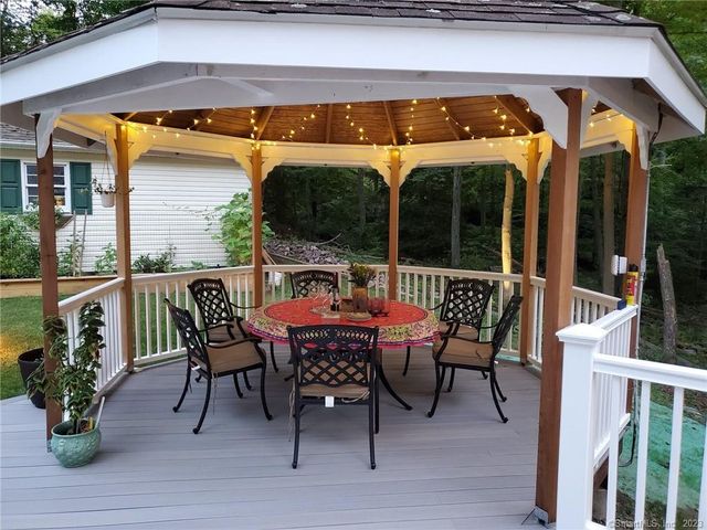 49 Spring Hill Lane North, Stamford, CT 06903