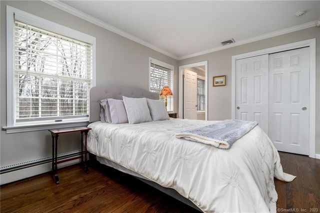 49 Spring Hill Lane North, Stamford, CT 06903