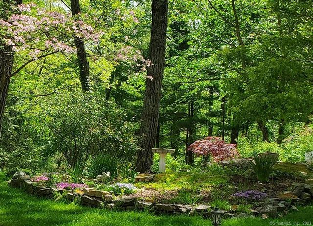 49 Spring Hill Lane North, Stamford, CT 06903