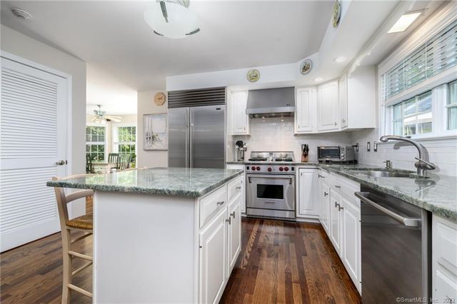 49 Spring Hill Lane North, Stamford, CT 06903