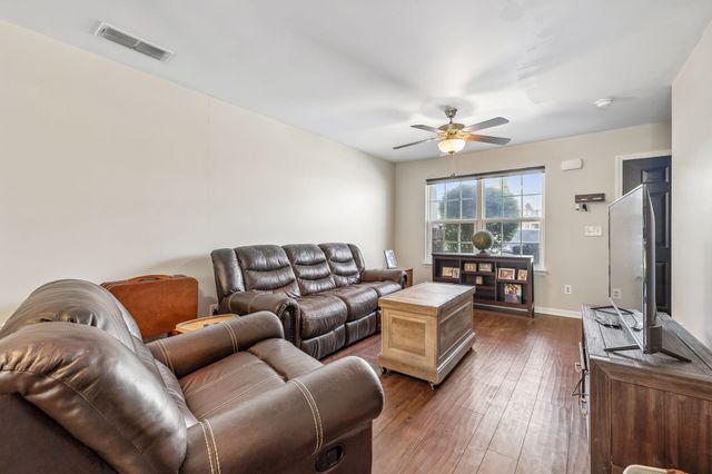 112 Cobblestone Place Dr, Goodlettsville, TN 37072
