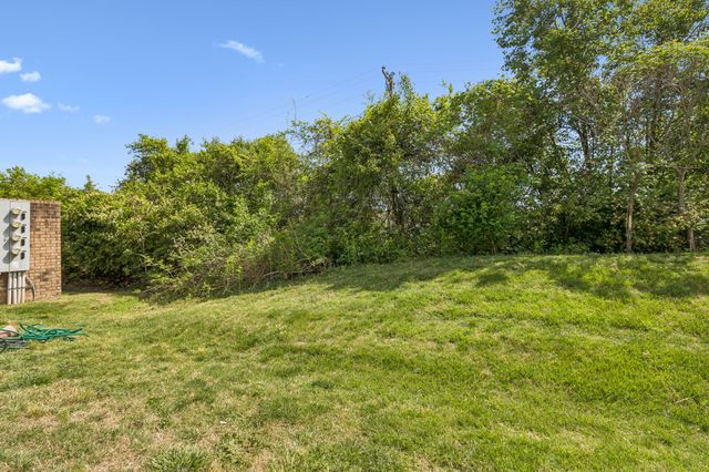 112 Cobblestone Place Dr, Goodlettsville, TN 37072