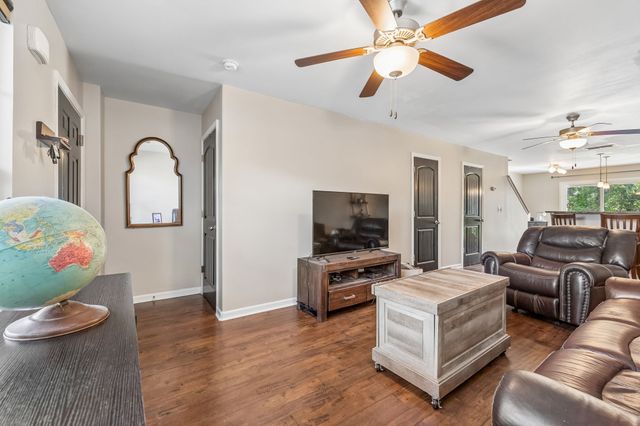 112 Cobblestone Place Dr, Goodlettsville, TN 37072