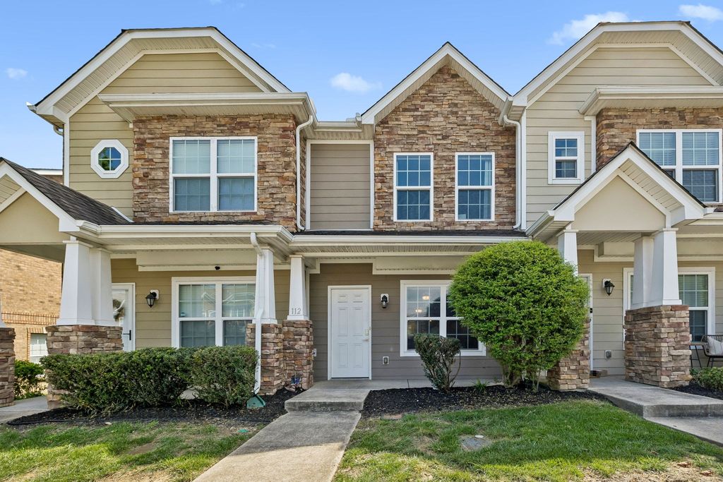 112 Cobblestone Place Dr, Goodlettsville, TN 37072