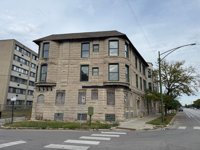 7156 S Vincennes Avenue, Chicago, IL 60621