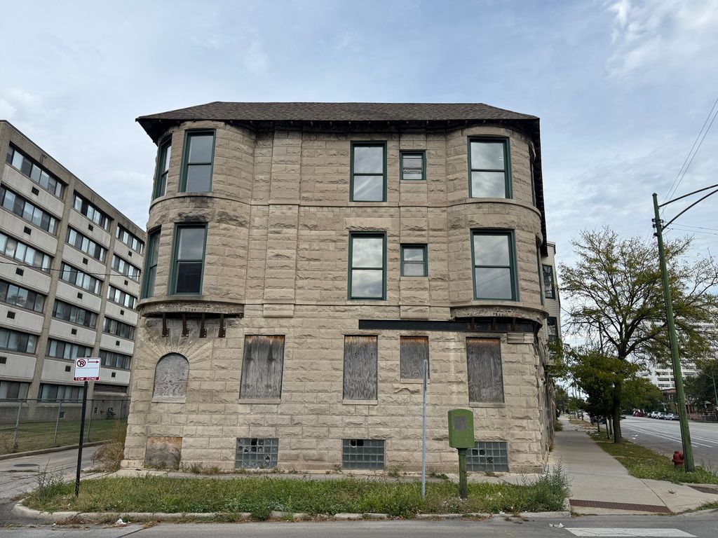 7156 S Vincennes Avenue, Chicago, IL 60621