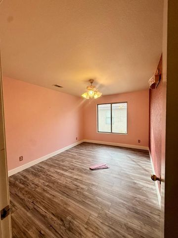 24833 N 37th Lane, Glendale, AZ 85310