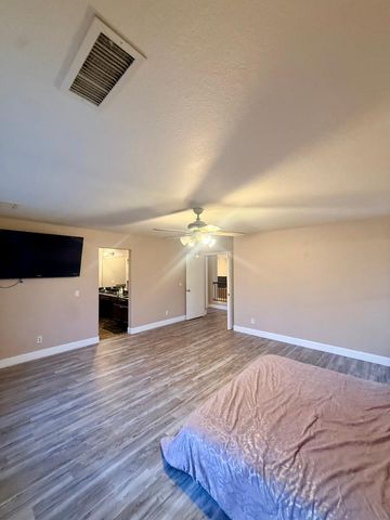 24833 N 37th Lane, Glendale, AZ 85310
