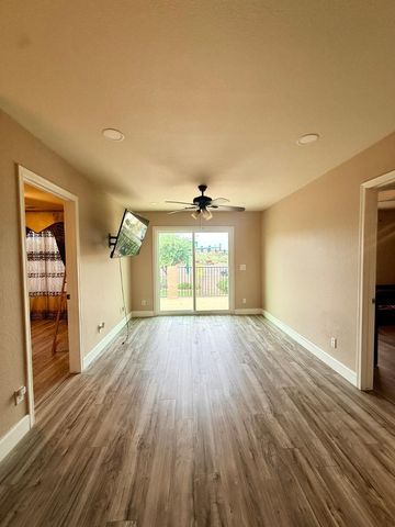 24833 N 37th Lane, Glendale, AZ 85310