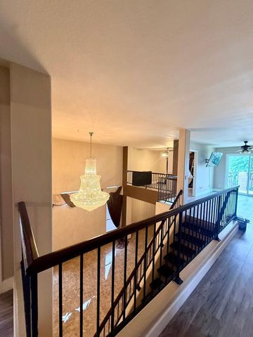 24833 N 37th Lane, Glendale, AZ 85310