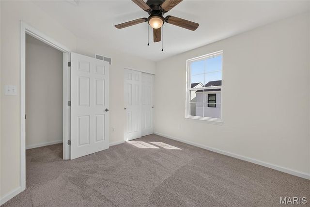 192 Canal Cottage Alley, St Charles, MO 63301