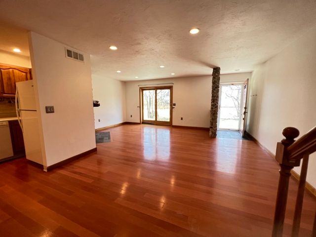 162 Quincy Shore Drive 65, Quincy, MA 02171