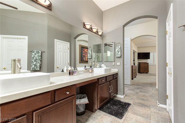 5706 Spruce Harbor Court, Las Vegas, NV 89122