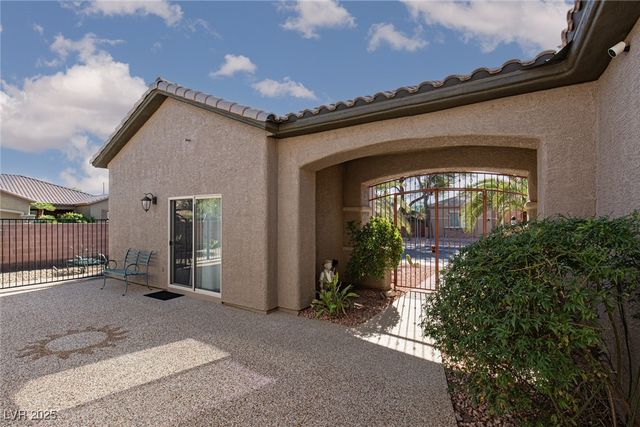 5706 Spruce Harbor Court, Las Vegas, NV 89122
