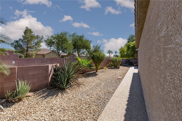 5706 Spruce Harbor Court, Las Vegas, NV 89122