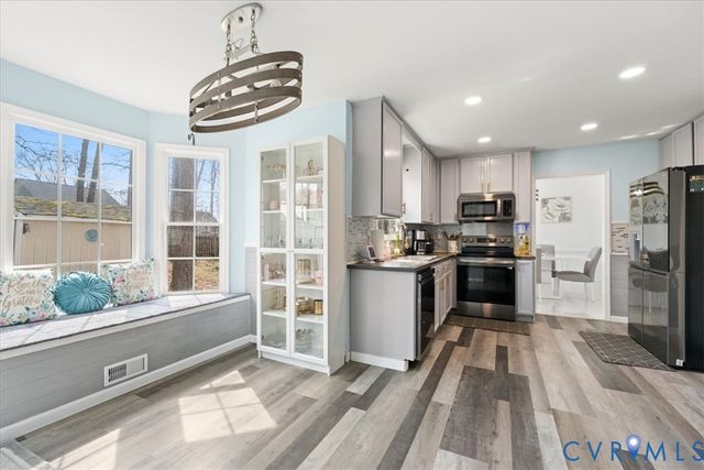 7907 Waterman Ln, Chesterfield, VA 23832