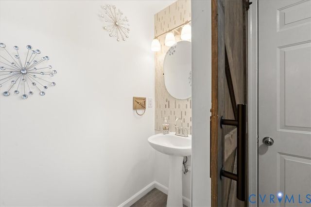 7907 Waterman Ln, Chesterfield, VA 23832