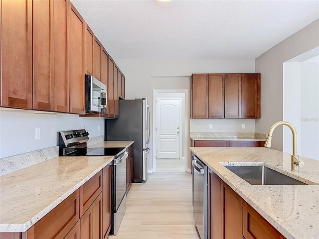 1620 ATLANTIC DRIVE, Ruskin, FL 33570