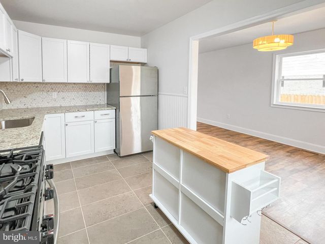 917 LOUIS DR, Millville, NJ 08332