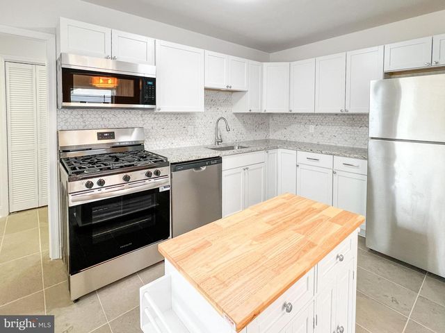 917 LOUIS DR, Millville, NJ 08332