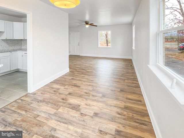 917 LOUIS DR, Millville, NJ 08332