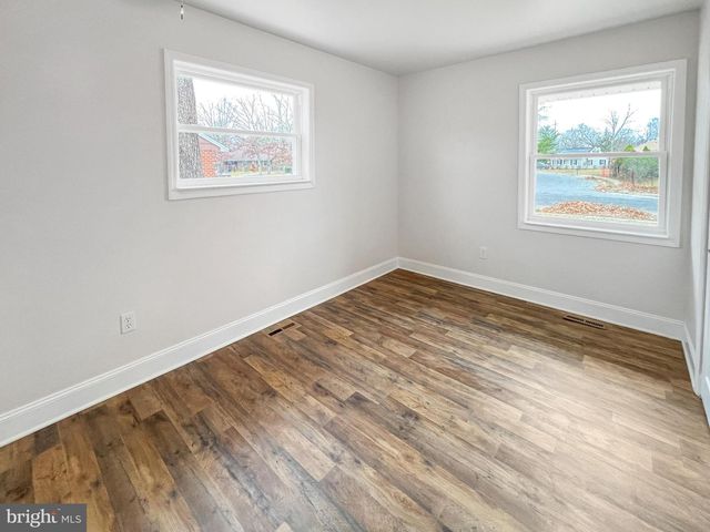 917 LOUIS DR, Millville, NJ 08332