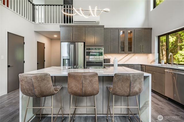 12031 Shuksan Rim Drive, Deming, WA 98244