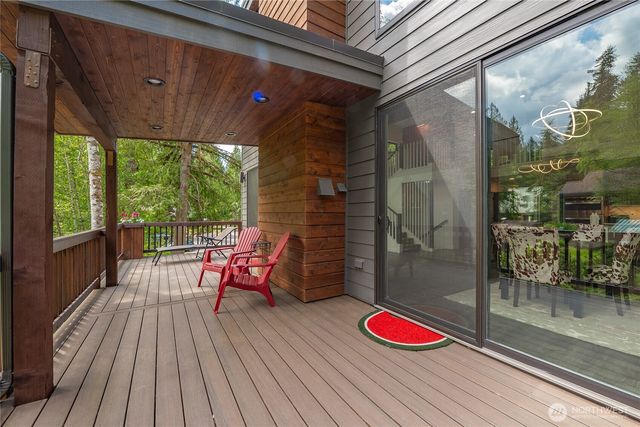 12031 Shuksan Rim Drive, Deming, WA 98244