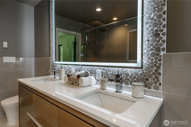 12031 Shuksan Rim Drive, Deming, WA 98244