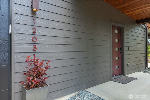 12031 Shuksan Rim Drive, Deming, WA 98244