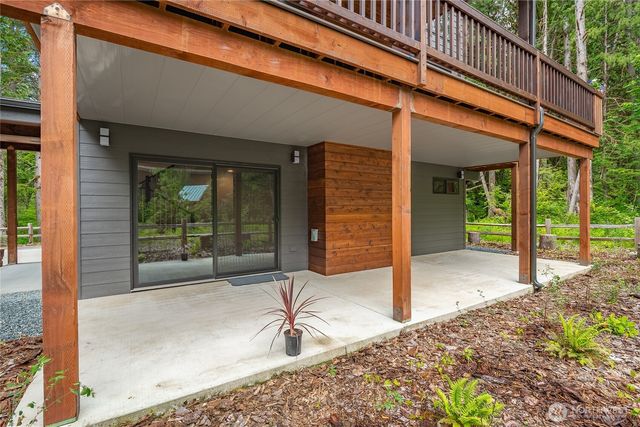 12031 Shuksan Rim Drive, Deming, WA 98244